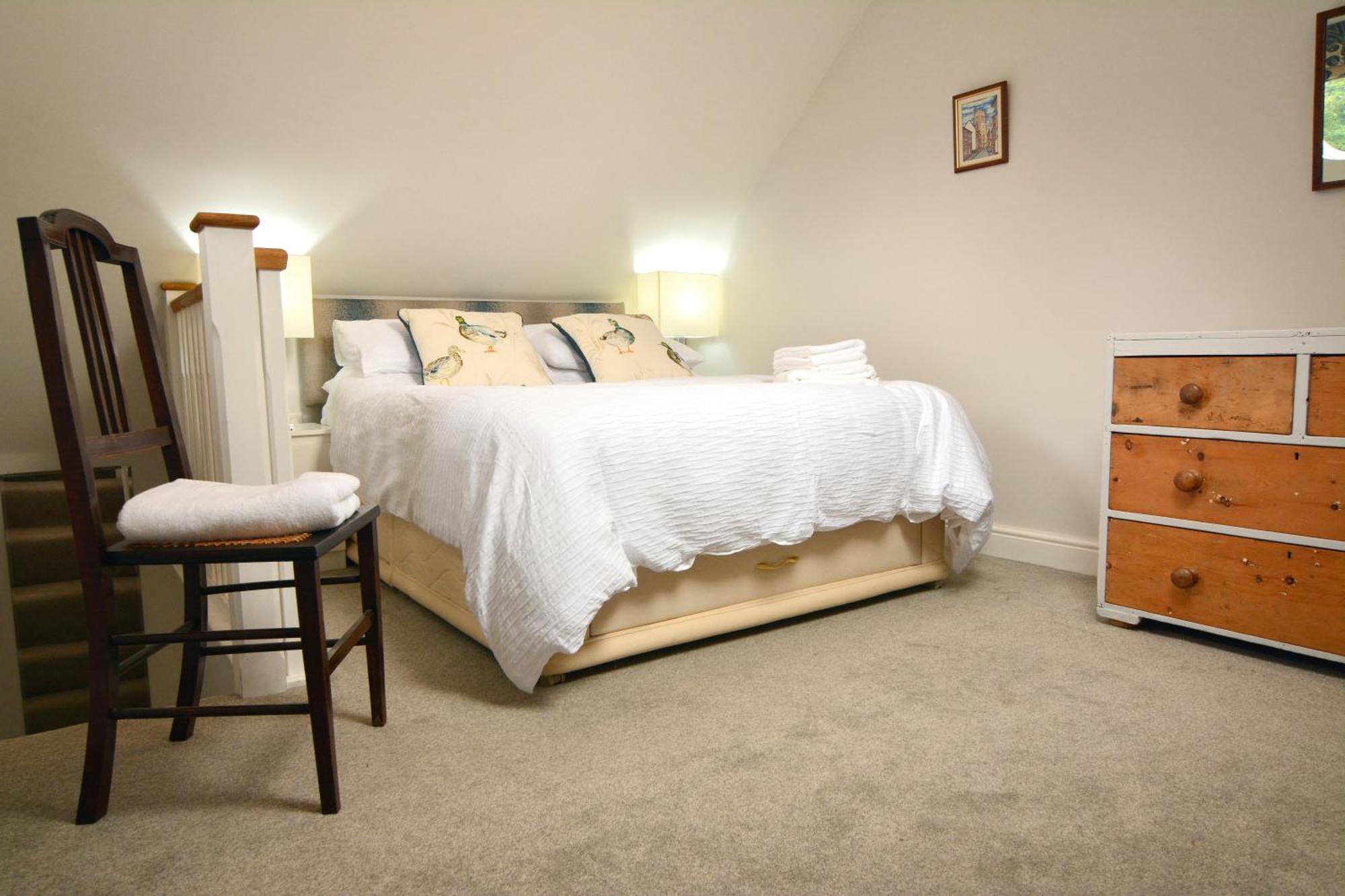 Pine Tree Lodge, Бриджнорт Екстериор снимка